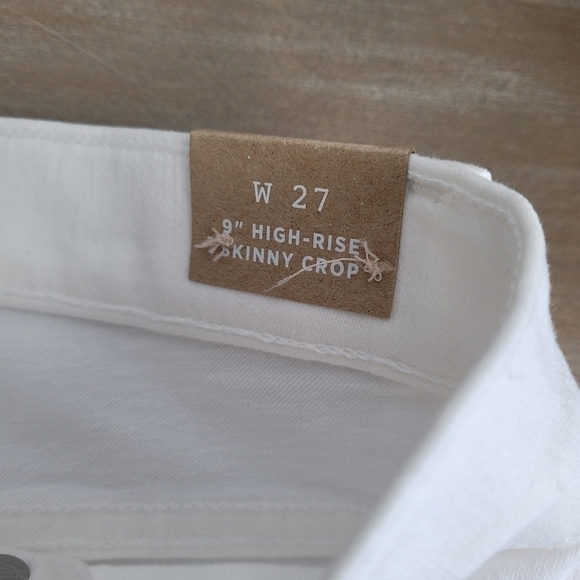 Madewell 9" High-Rise Skinny Crop Jeans in Pure White  Knee-Rip Edition Size 27 - Picture 16 of 16